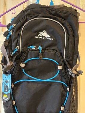 NWT High Sierra Black Hydration Backpack with Blue Accents